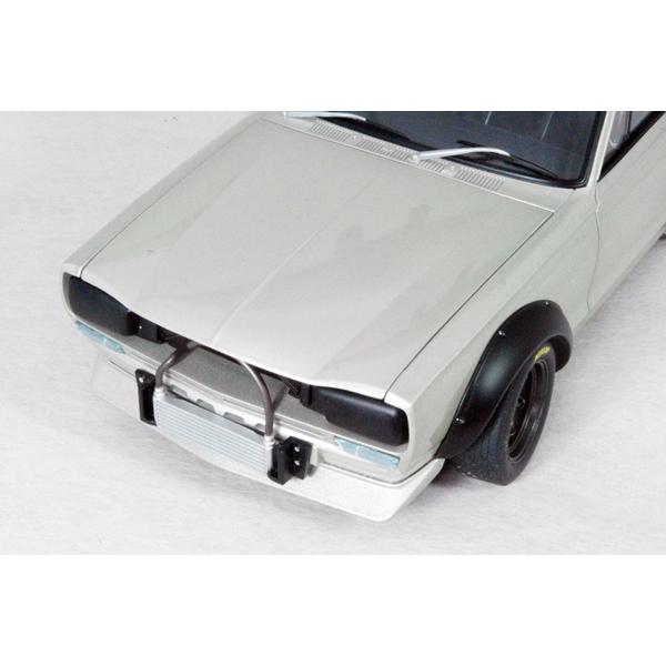 オートアート 1/18 スカイラインGTR カーボンボンネット(シルバー) オートアート 1/18 スカイラインGTR カーボンボンネット