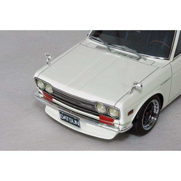 1/18　イグニッションモデル　ブルーパード510ワゴン　ホワイト イグニッションモデル 1/18 ダットサン ブルーバード 510 ワゴン