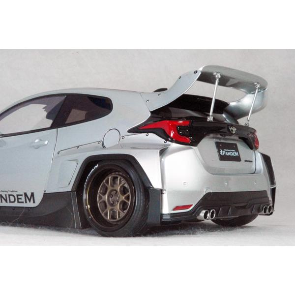 ミニカー PANDEM GR YARIS (4BA) Silver With Engine IG2904 PANDEM GR YARIS (4BA) Silver With G16E-GTS Engine