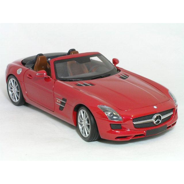 ミニチャンプス ○ 1/18 メルセデス ベンツ 〓 SLS AMG ロードスター