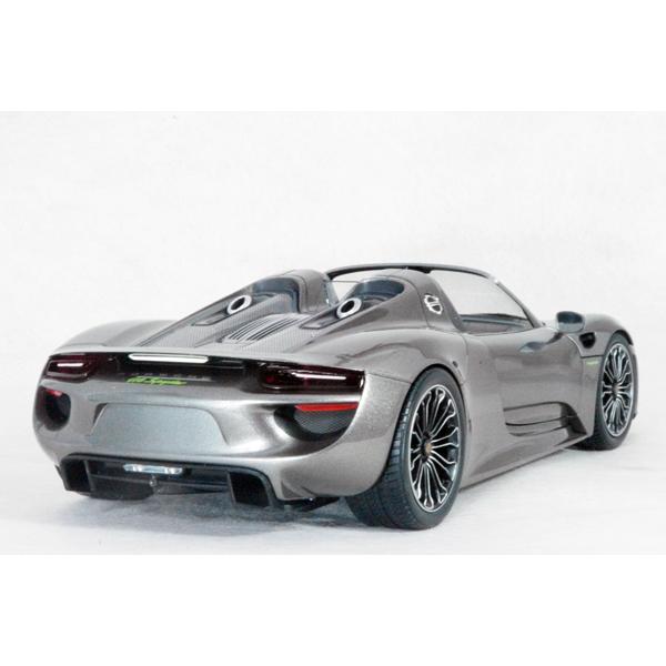 ミニチャンプス ○ 1/18 ポルシェ 〓 918 スパイダー / グレイ