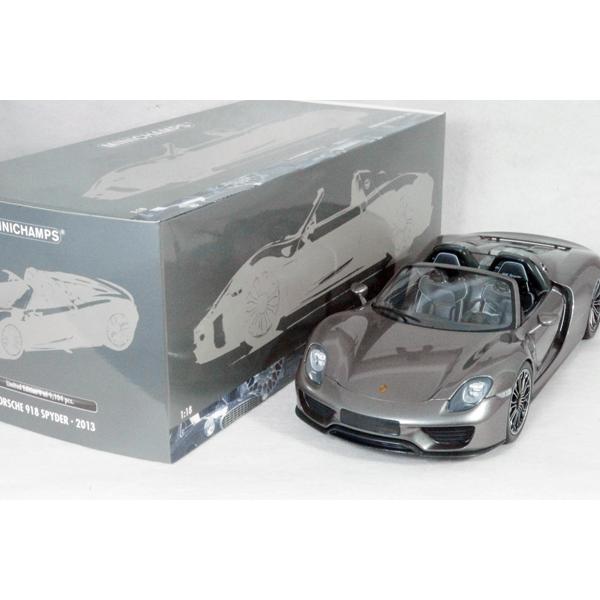 ミニチャンプス ○ 1/18 ポルシェ 〓 918 スパイダー / グレイ