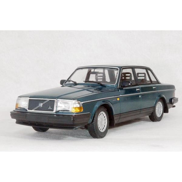 ミニチャンプス ○ 1/18 ボルボ 〓 240 GL / 1986年 ペトロール