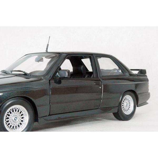 ○ 1/18 BMW 〓 M3 ( E30 ) / ブラック メタリック MINICHAMPS