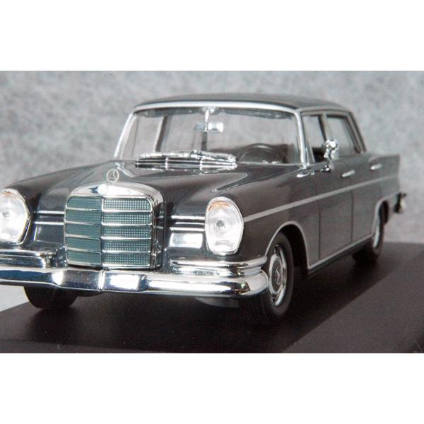 ミニチャンプス　1/43 ベンツ3種3台 Amazon | ☆ マキシチャンプス 1/43 メルセデスベンツ (W123