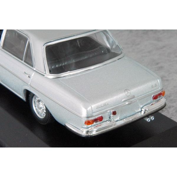 ミニチャンプス ○ 1/43 メルセデス ベンツ 〓 300 SEL 6.3
