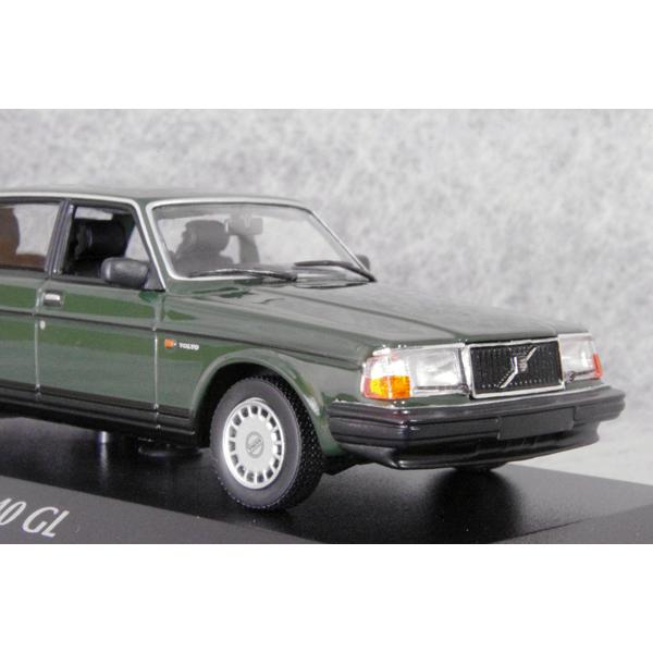 ミニチャンプス ボルボ240 GL パトカー ミニチャンプス ボルボ240 GL パトカー ミニチャンプス ボルボ