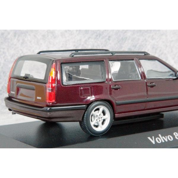 ミニチャンプス ○ 1/43 ボルボ 〓 850 ステーション ワゴン / 1994年