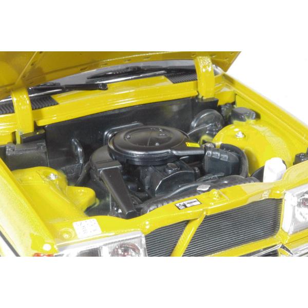 ノレブ ○ 1/18 メルセデス ベンツ 〓 200T ( S123 ノレブ ○ 1/18 メルセデス ベンツ 〓 200T ( S123