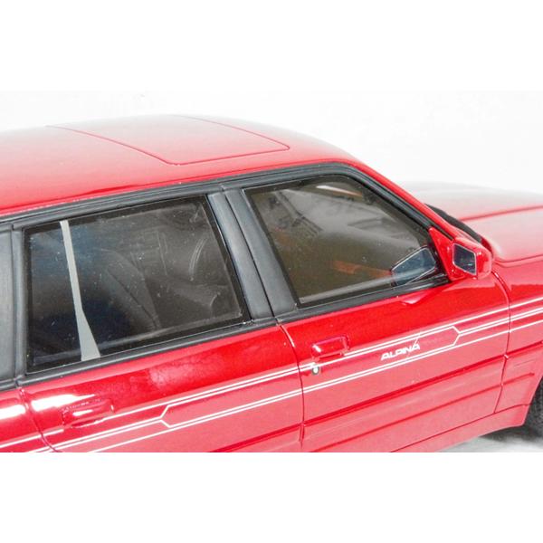 OttO mobile ○ 1/18 アルピナ 〓 B3 2.7 ツーリング ( E30 OttO mobile ○ 1/18 アルピナ 〓 B3 2.7 ツーリング ( E30