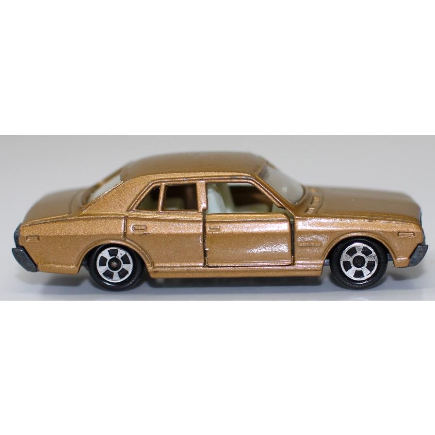 USED】ホンコン製トミカ 黒箱 箱無し 日産セドリック 33-1 1Bホイール