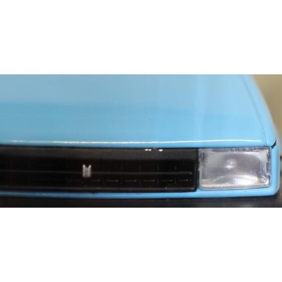 USED 未開封 1/24 国産名車コレクション いすゞ FF ジェミニ 1985