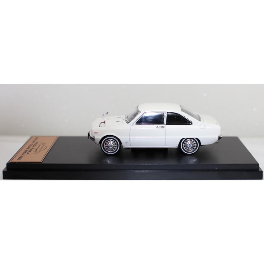 USED 1/43 国産名車プレミアムコレクション マツダ ファミリア