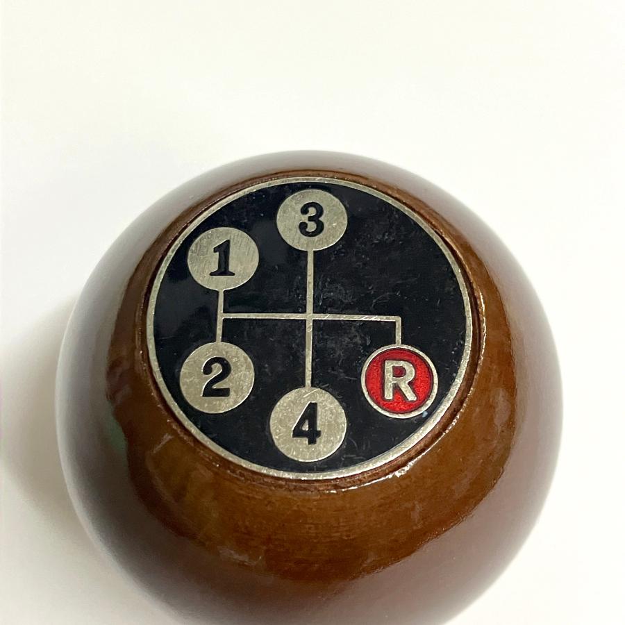 丸型ウッドシフトノブメダル付・シフトパターン : ミニマルヤマ