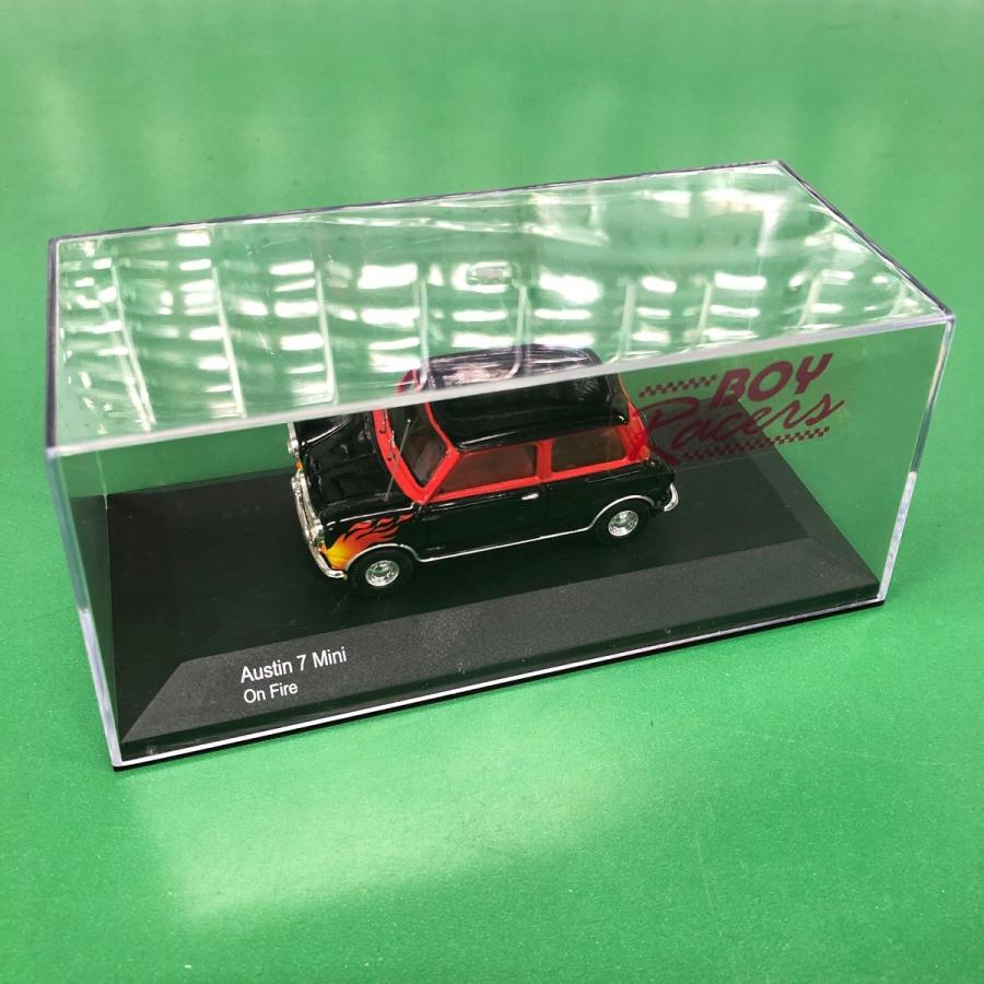 Corgi Vanguards 1:43 ローバーミ二 希少　ミニカー Amazon.com: Corgi Vanguards for Ford Zephyr Mk4 RAF Bomb