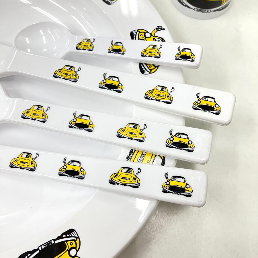 イエローとホワイトの食器セット【アンティーク】 イエローとホワイトの食器セット【アンティーク】