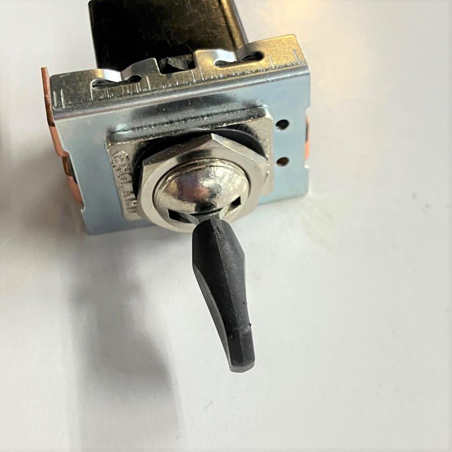 Switchライト　新山 ツインバード 停電センサー LEDサーチライト