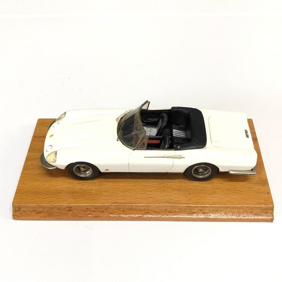 新品　絶版　Ferrari　ミニカー