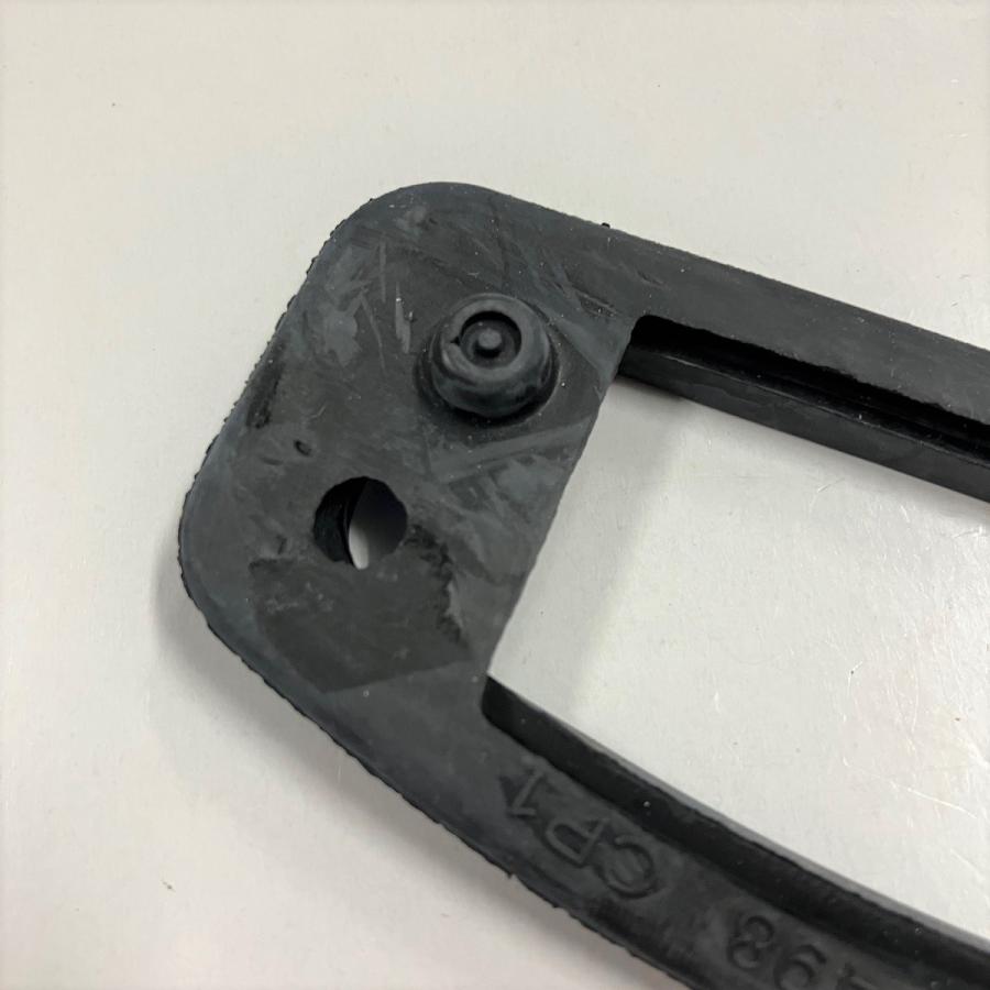 ミニクーパー マーク1 ライセンスランプステー ［ゲタ］ ミニクーパー マーク1 ライセンスランプステー ［ゲタ］ Amazon