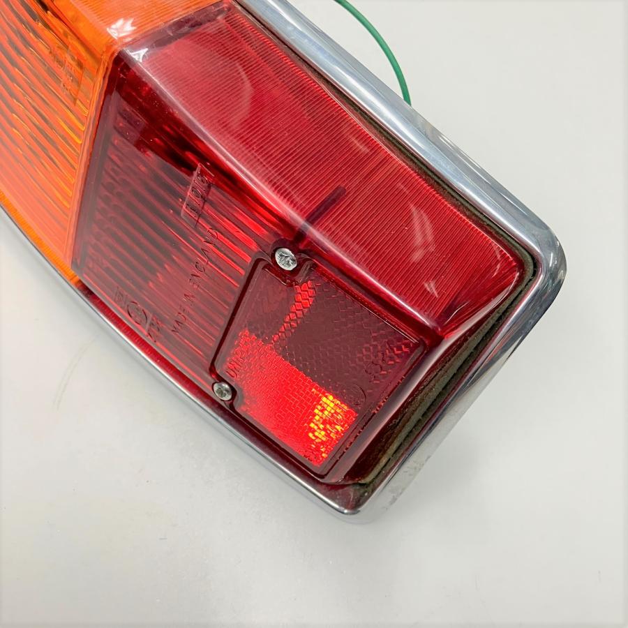 50Prius テールランプ右側 hid-led-carpartsshop_yh909-6988