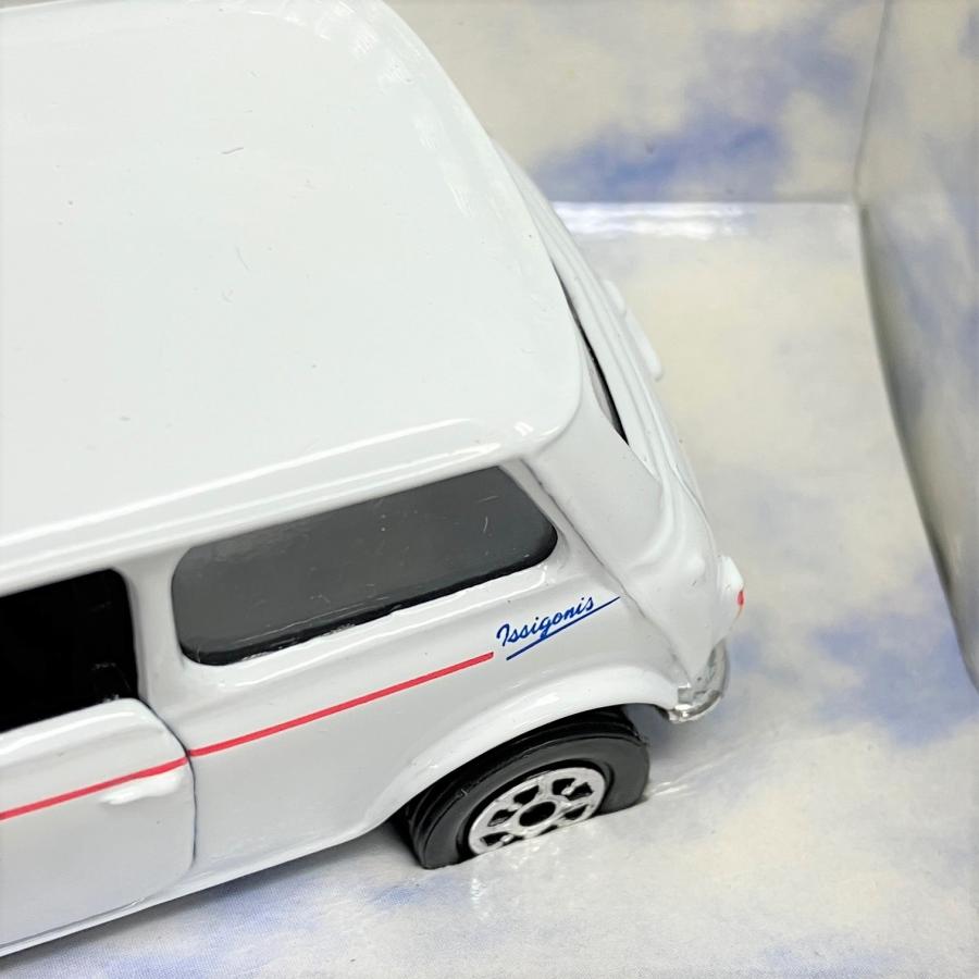 CORGI 1/36 リミテッドエディション ISSIGONIS ミニカー : ミニ CORGI 1/36 リミテッドエディション ISSIGONIS ミニカー : ミニ