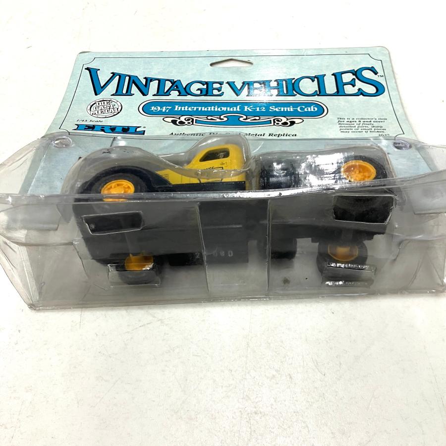 現品 新品 ERTL 1/43 1947 International K-12 Semi-Cab ミニカー