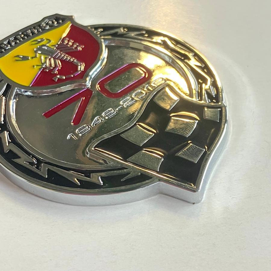 アバルト（ABARTH） 貼り付けエンブレム シルバー : ミニマルヤマ