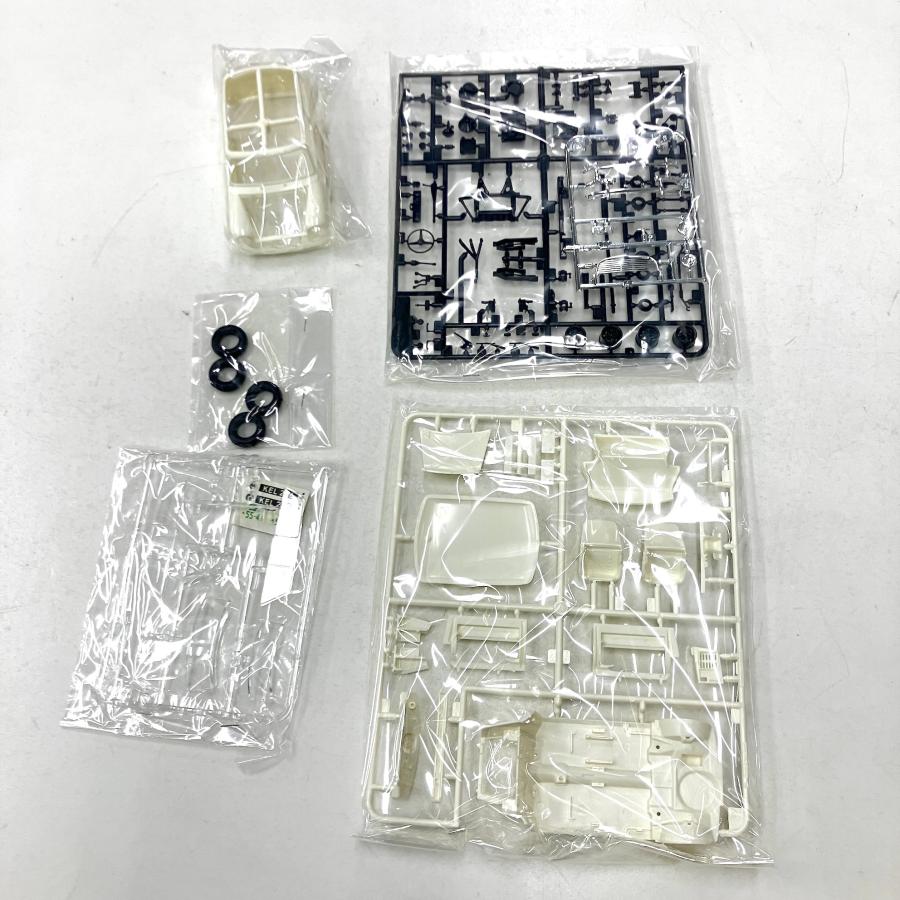 タミヤ（TAMIYA） 現品 1/24 モーリスミニクーパー プラモデル : ミニ