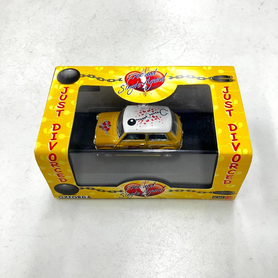 OXFORD 1/43 JUST DIVORCED ミニカー : ミニマルヤマ - 通販 - Yahoo