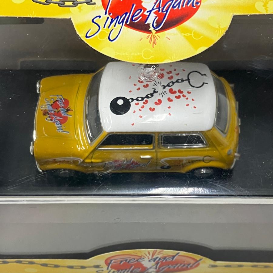 OXFORD 1/43 JUST DIVORCED ミニカー : ミニマルヤマ - 通販 - Yahoo