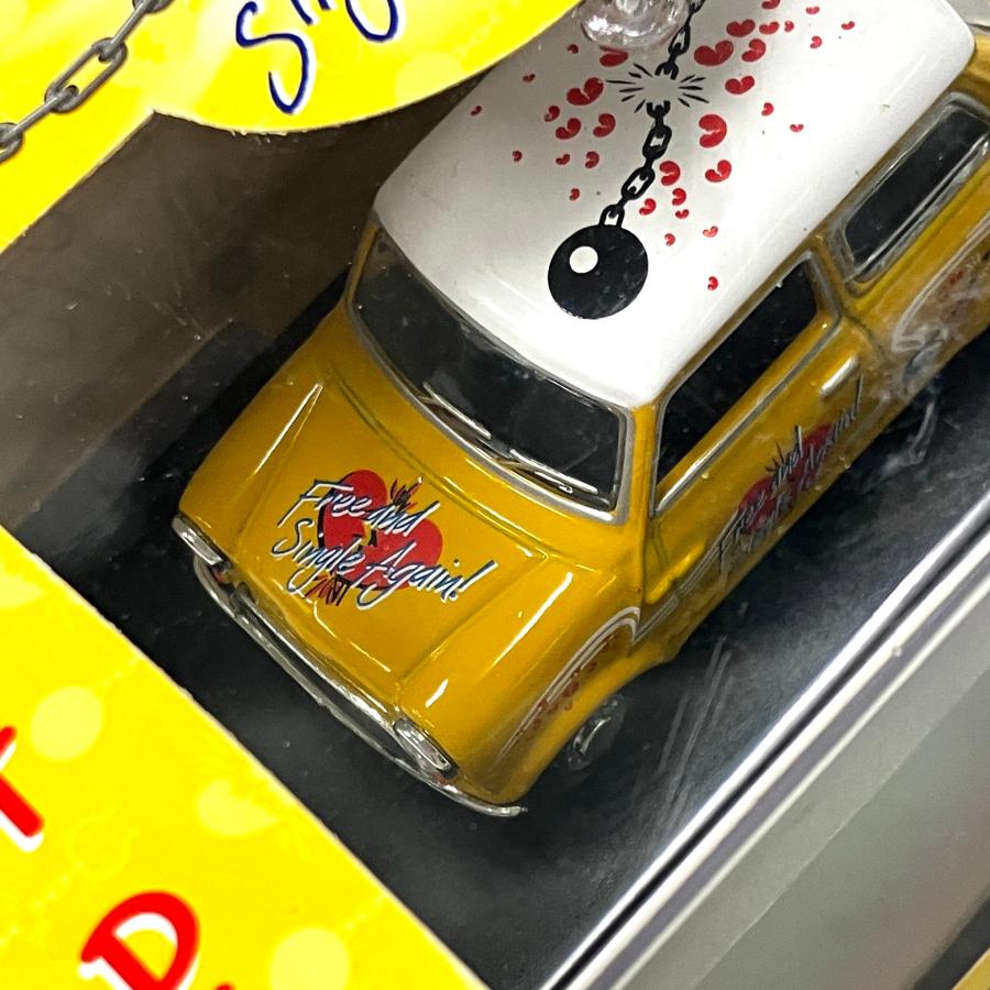 OXFORD 1/43 JUST DIVORCED ミニカー : ミニマルヤマ - 通販 - Yahoo