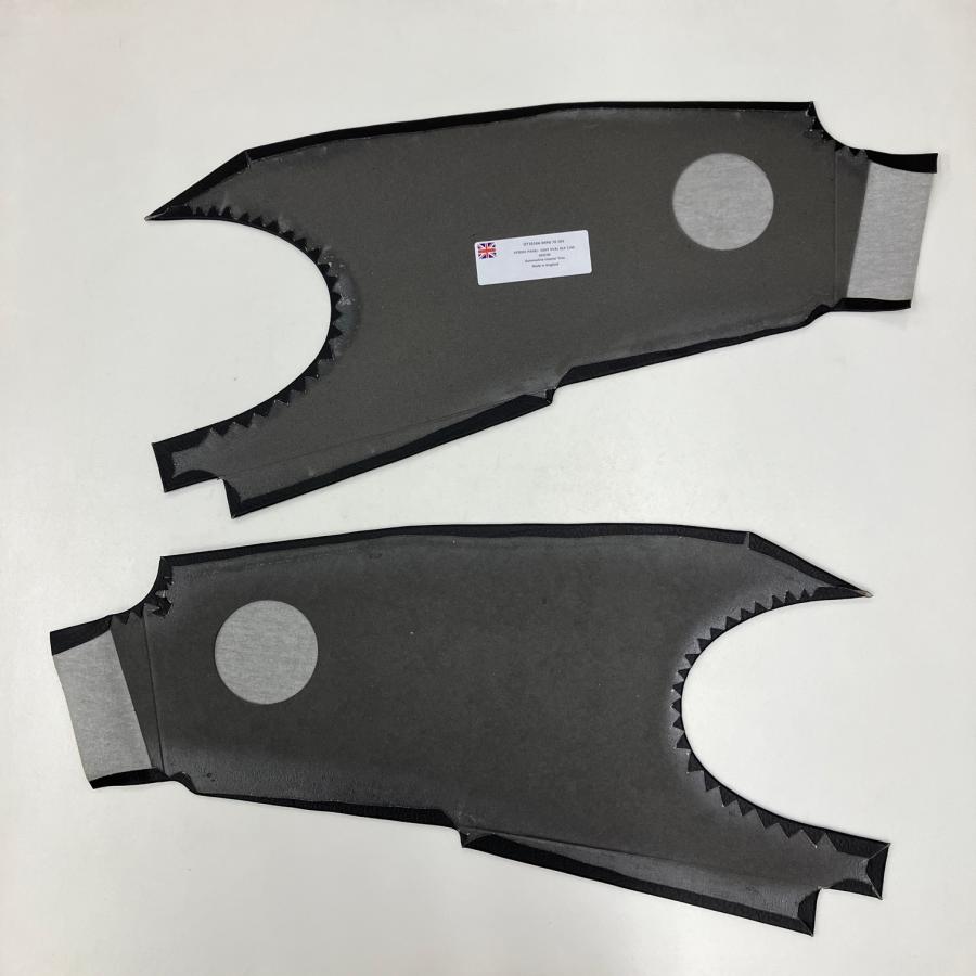 クラシックミニ　センターメーター用ダッシュライナー＆ロアライナーセット　黒　ミニ ローバーミニ センターメーター 用 ダッシュ ロア ライナー 黒