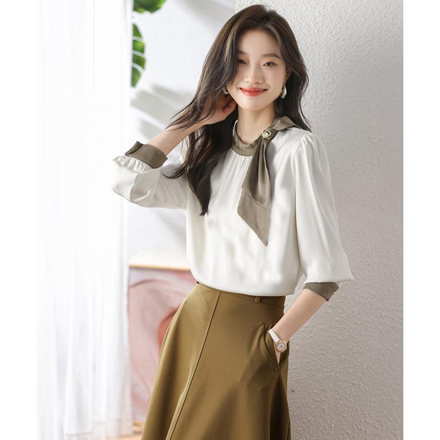 ◆幻◆ 希少美品 定価3.7万円 ADORE パウダーサテンブラウス VERY ◇幻◇ 希少美品 定価3.7万円 ADORE パウダーサテンブラウス VERY