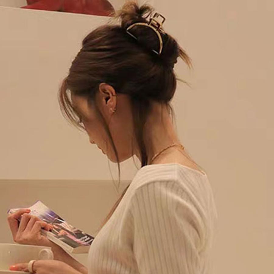 ヘアクリップ ゴールド シンプル バンスクリップ 髪留め クリップ 韓国 まとめ髪 ヘアアクセサリー 髪飾り 幾何学模様 86hxian 002 Miniministore 通販 Yahoo ショッピング