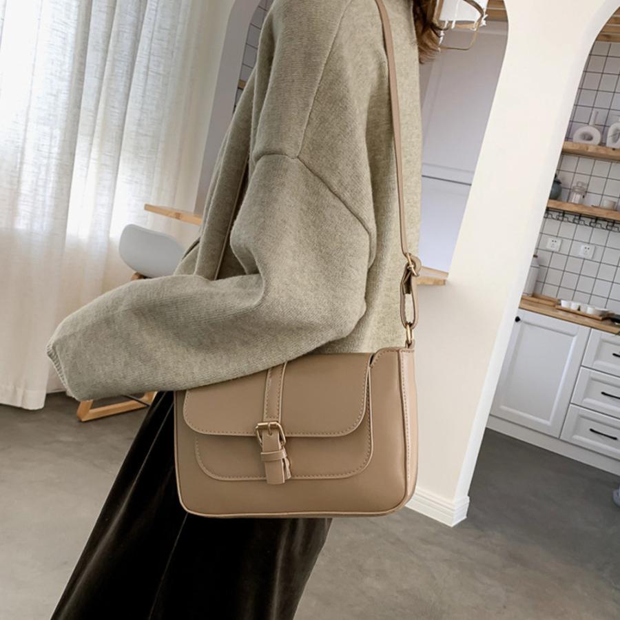 レディースミニトップス✦春のお出かけに✦シンプルノーカラー金ボタン ホルターネック トップス レディース 夏 大人 セクシー リブニット