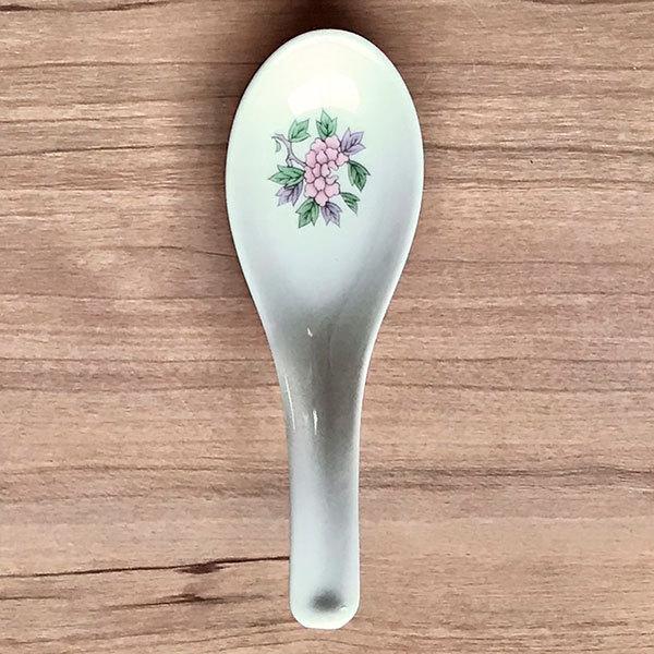 【45】骨董　アンティーク　清朝　色絵　花文様　散蓮華　れんげ　中華　スッカラ 骨董 色絵 アンティーク 唐物 清 粉彩 蓮華 5本セット - メルカリ