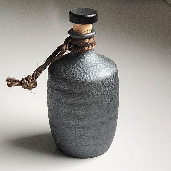 銀彩唐草 黒 5合ボトル 和食器 焼酎サーバー・ワインクーラー・ボトル