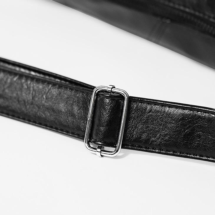 MinoriTY（マイノリティ） バッグ レザー ショルダーバッグ ハーフ
