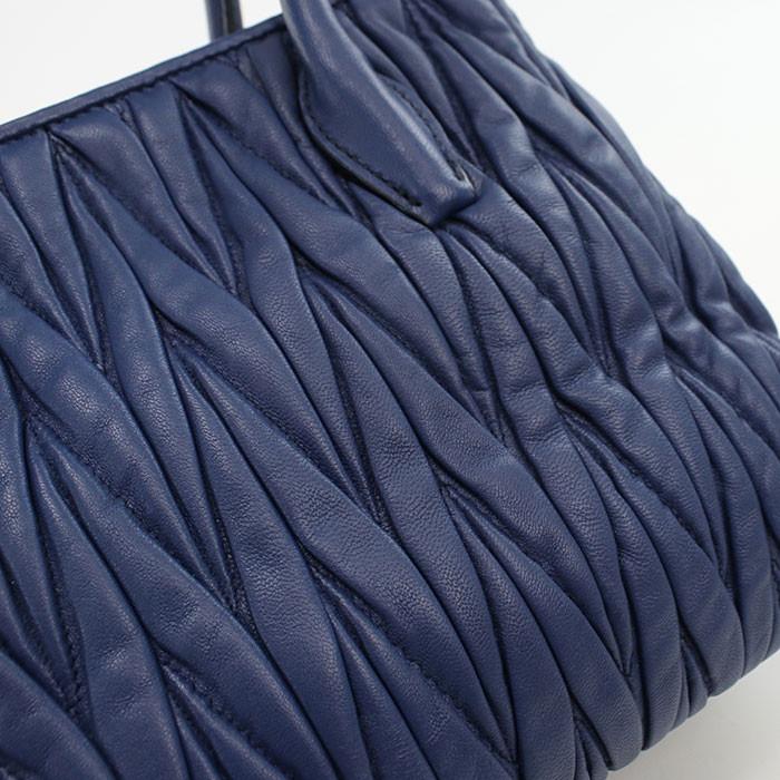 【中古】MIUMIU(OUTLET) ミュウミュウ アウトレット 2WAY マテラッセ トートバッグ/ラムスキン レディース Aランクの画像