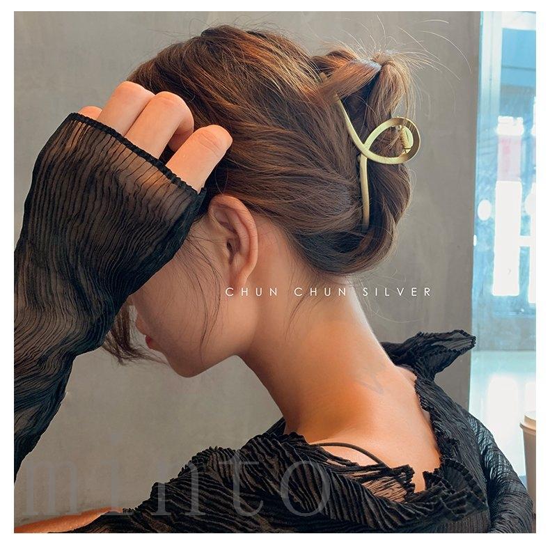 ヘアクリップ ゴールド バンスクリップ おしゃれ レディース かわいい スクエア 四角 扇形 大人っぽい ヘアアクセサリー 髪留め 韓流 Min 5122vrtvu Minto 通販 Yahoo ショッピング