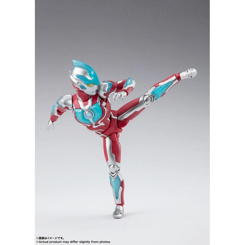 【S.H.Figuarts】ウルトラマンギンガ (ウルトラマン ニュージェネレーション スターズVer.)『ウルトラマンギンガ』新品 塗装済み可動フィギュア[1個] |  | 04