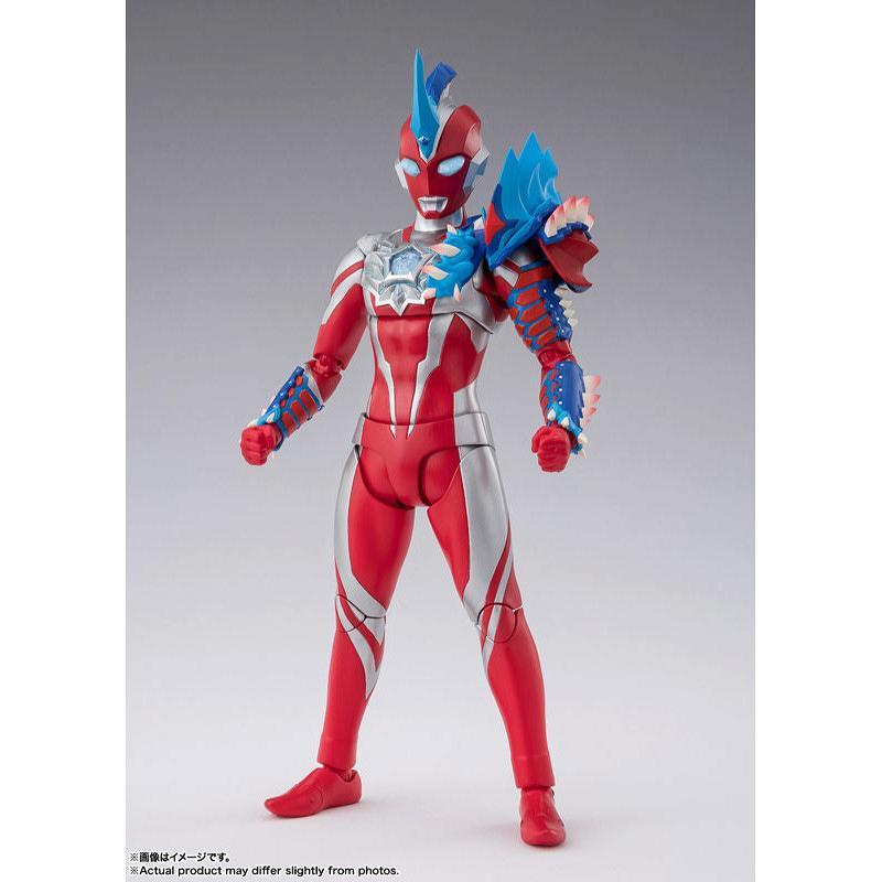 【S.H.Figuarts】ウルトラマンオメガ レキネスアーマー『ウルトラマンオメガ』新品 塗装済み可動フィギュア[1個] |  | 01
