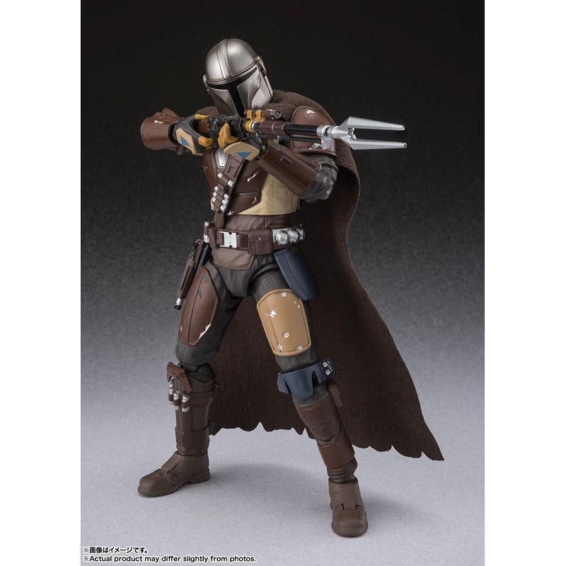 【S.H.Figuarts】ザ・マンダロリアン [2026年4月再販]『STAR WARS: The Mandalorian』新品 塗装済み可動フィギュア[1個] |  | 01