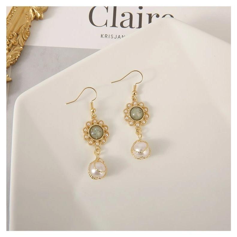 ピアス イヤリング レディース 真珠 パール ストーン 揺れる 大ぶり フラワー シンプル 花 韓国 華やか 大人 かわいい おしゃれ Minuit P 08 Minuit 通販 Yahoo ショッピング