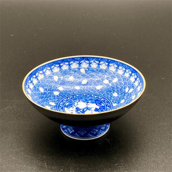 お試し価格 モダン 男の子 ご挨拶 御祝い 可愛い 卒寿 お猪口 盃 酒器 ぐい呑み おちょこ 猪口 冷酒 ぐい呑 さかずき 盃 染錦青海波桜 錦手 有田焼 日本製 盃 和柄 人気 父の日 お猪口 可愛い 有田焼 日本製 さかずき 和風 お中元