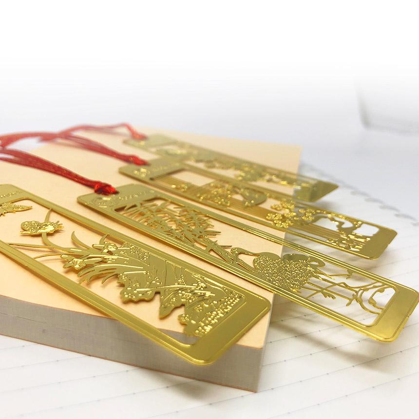 さよなら絶望先生 ブックマーカー しおり しおり ブックマーカー 4枚セット 栞 四君子 梅 蘭 竹 菊 透かし彫り