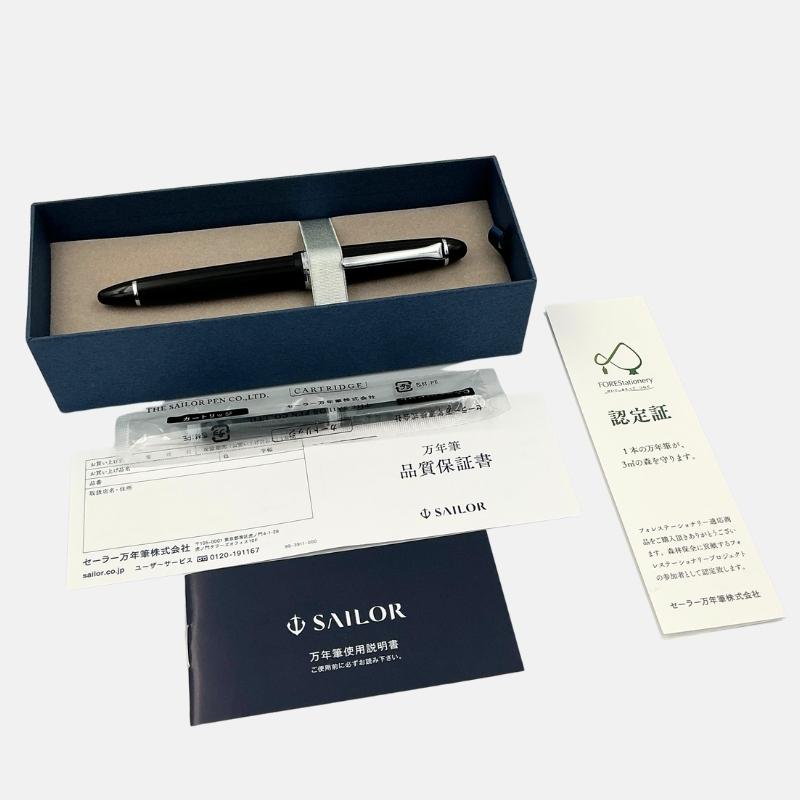 SAILOR 万年筆 プロフイツトライト シルバートリム F ブラック : 未来
