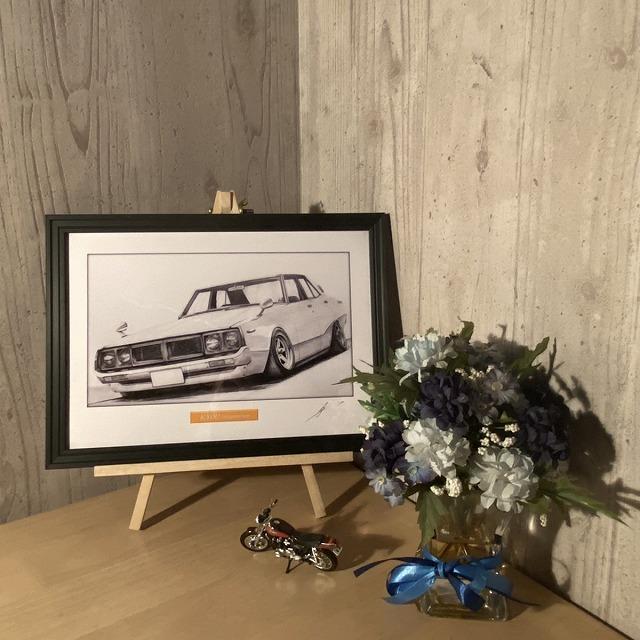 日産 NISSAN スカイライン ケンメリ 4ドア （ヨンメリ）【鉛筆画】名車