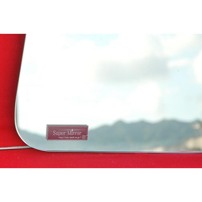 三菱ふそう NEWスーパーグレート　スーパーミラー安全窓　年式：H19/5〜現行　サイズ： 660×300×5mm 三菱ふそう 17スーパーグレート 07スーパーグレート 安全窓 ライトスモークパネル