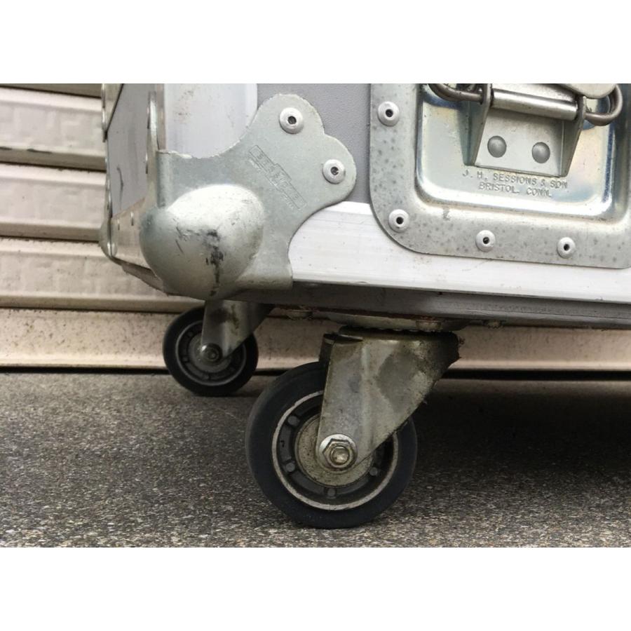 ◇メーカー不明・機器輸送ハードケース コンテナタイプ キャスター付き